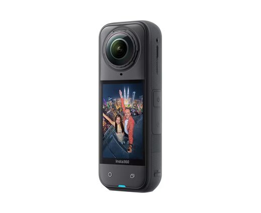 Панорамная экшен-камера Insta360 X5