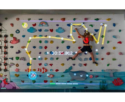 Интерактивный скалодром с креплением к полу