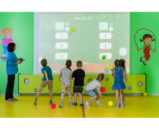 Интерактивный физкультурный комплекс с проектором для светлого помещения