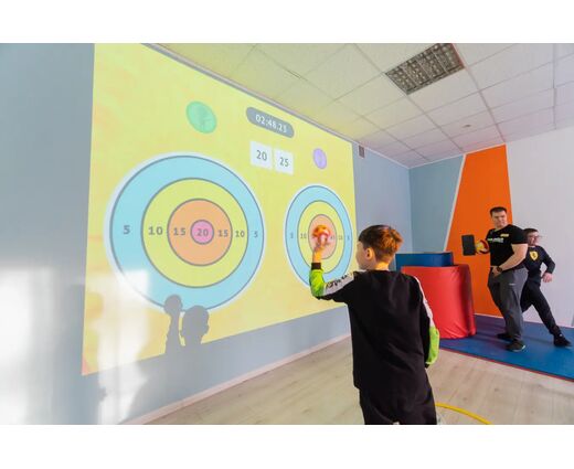 Интерактивный физкультурный комплекс с проектором для светлого помещения