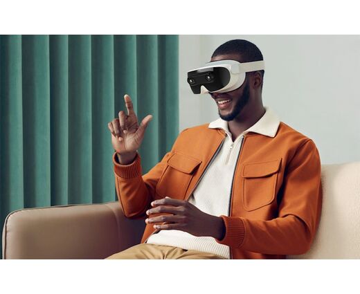 Автономный VR шлем XRSpace Mova